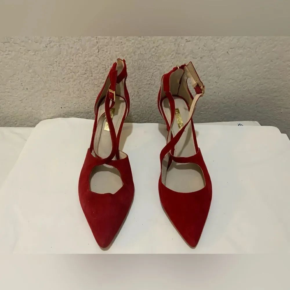 Gorgeous Red Louise et Cie shoes suede low heels size 8